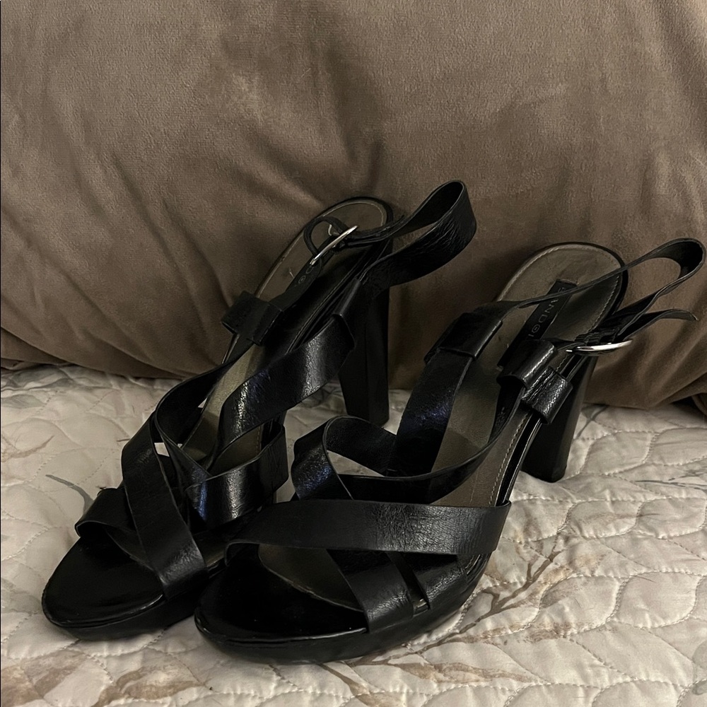 Bandolino Black Strappy Heels